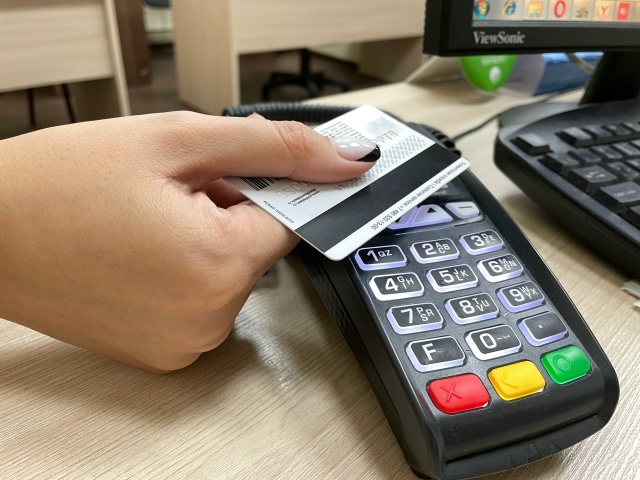 17-летняя жительница Коми стала фигуранткой уголовного дела о незаконном обороте платежных средств