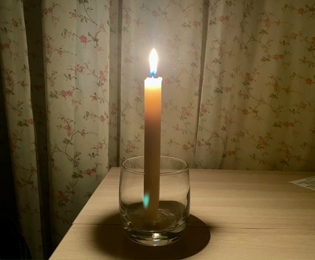 В Коми мужчина лишился сбережений, пытаясь снять с себя "порчу" 