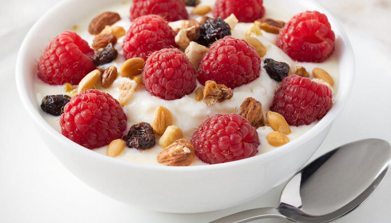 Всего за 30 минут готовлю завтрак на всю неделю: сладкая ПП-запеканка с овсянкой и фруктами