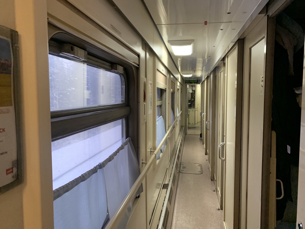 15 полезных вещей в поезд. Не забудьте их взять с собой, это реально сделает поездку комфортней