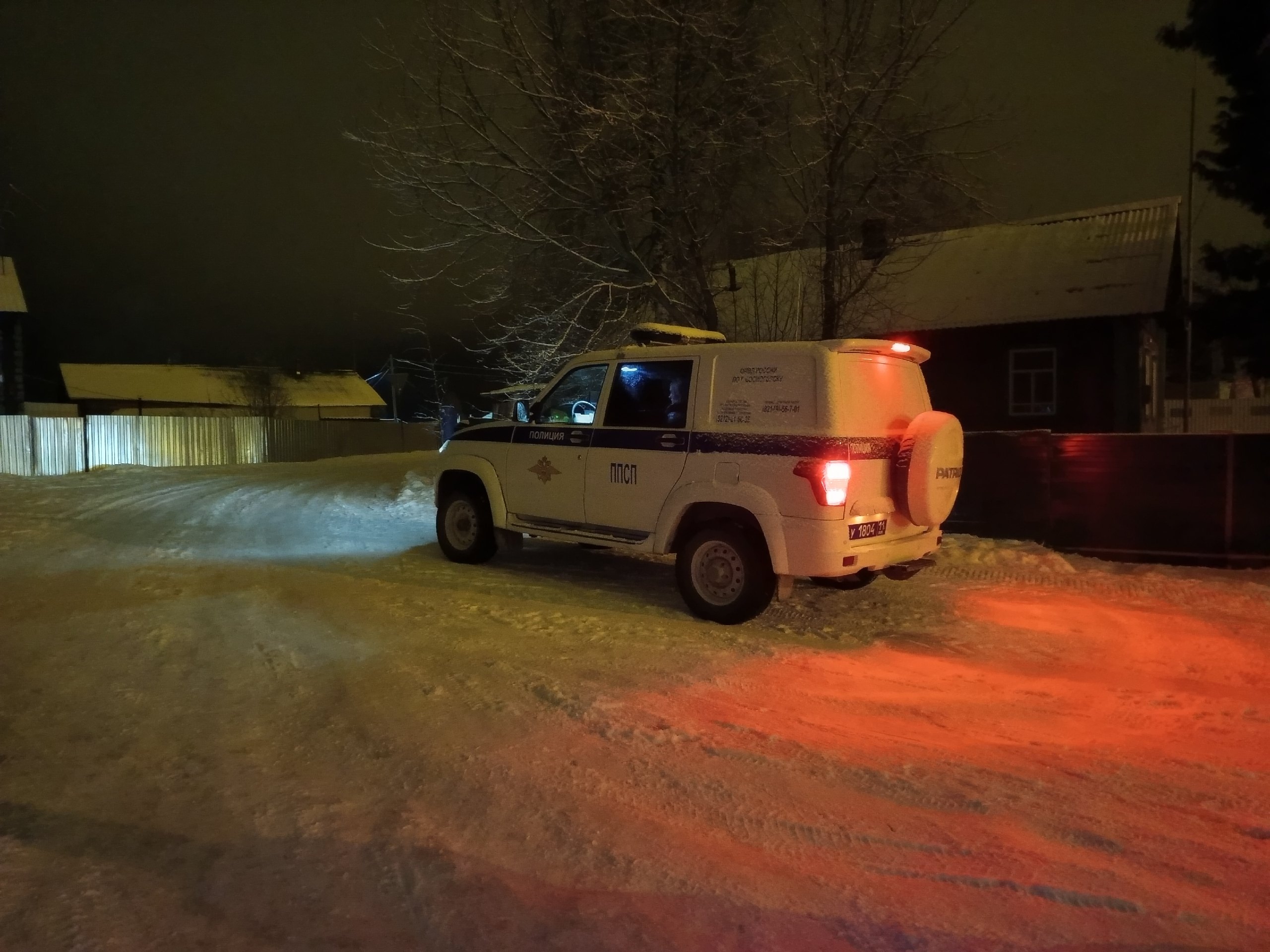 В Коми пьяный пассажир такси угнал машину у водителя