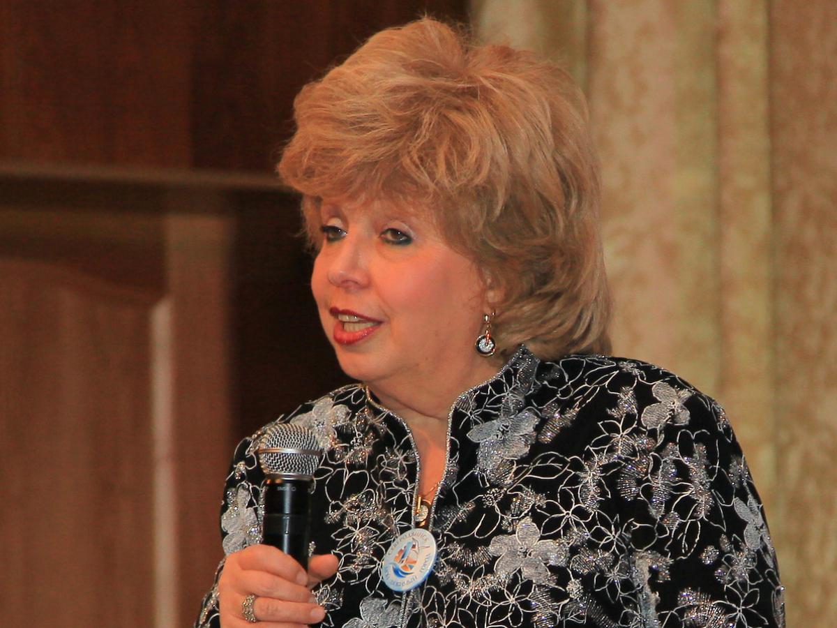 Лариса Рубальская написала стихотворение, которое вытаскивает из любой депрессии — прочтите, и проверьте сами