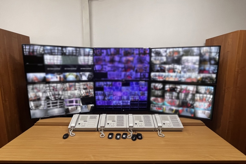 «Цифровой надзиратель»: как в Сыктывкаре заменили конвоиров на камеры с двусторонней связью