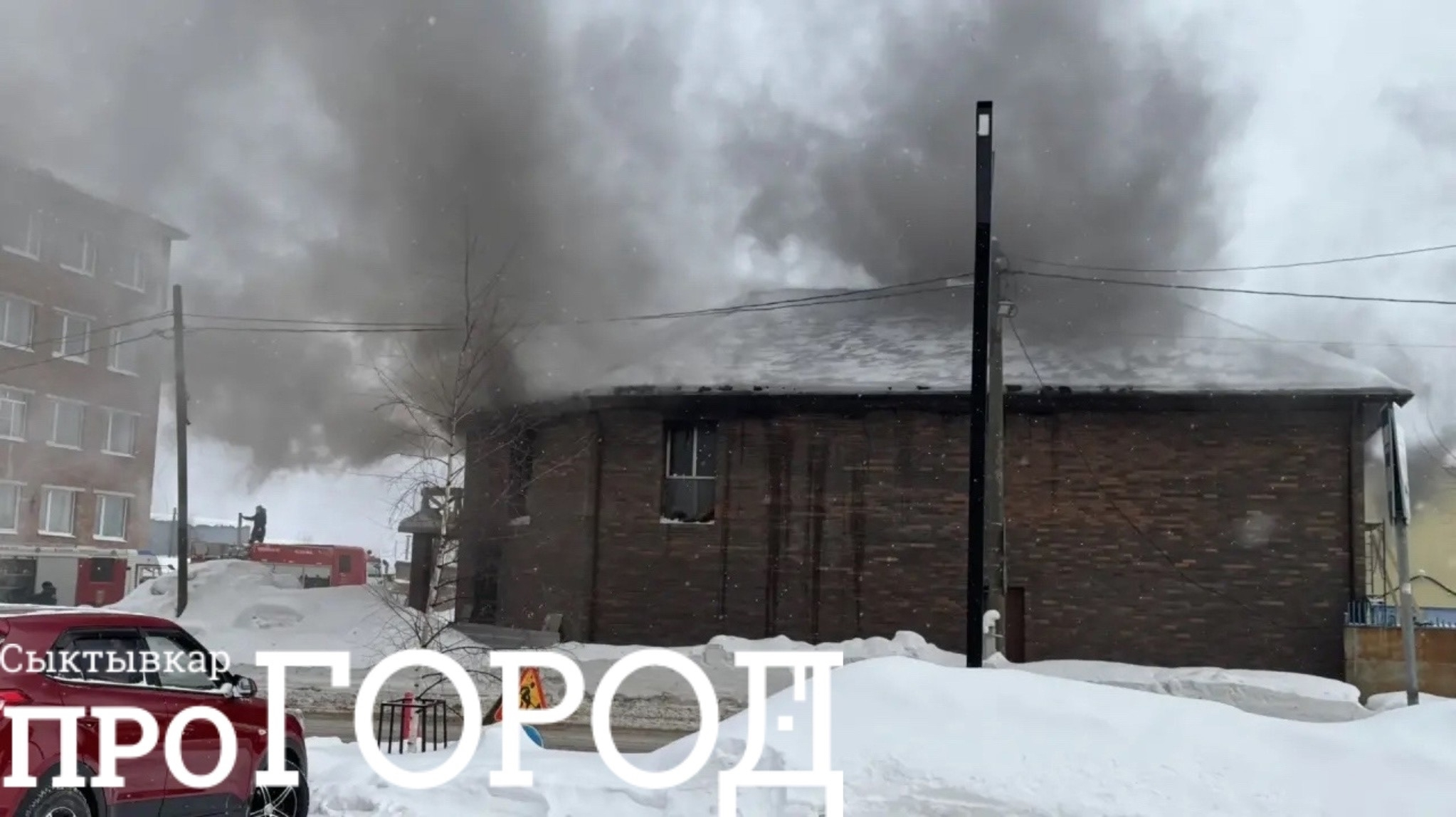 В Сыктывкаре за сутки произошло два пожара: пострадала женщина