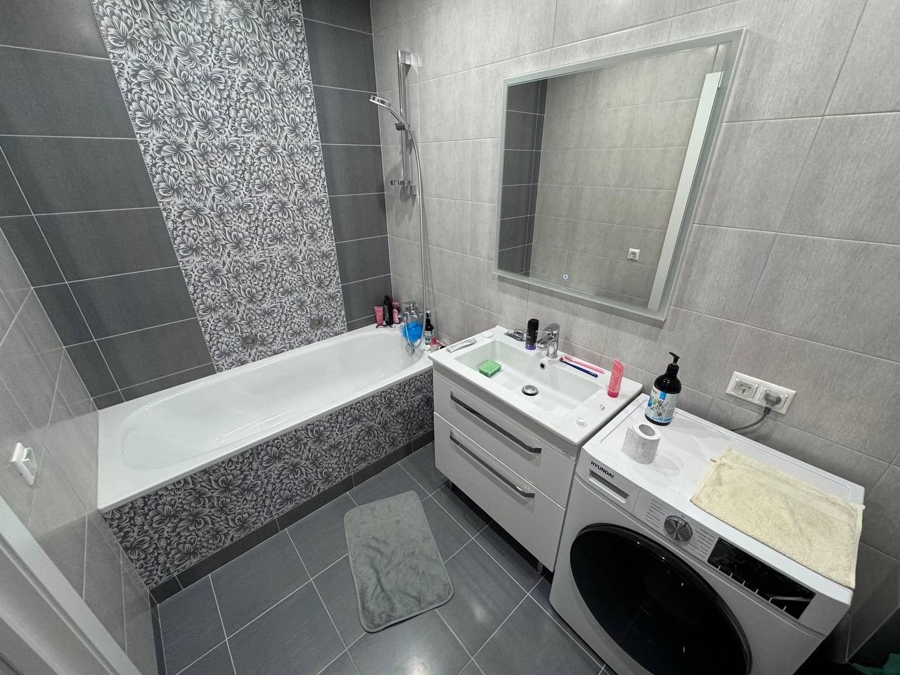 Полотенцесушитель больше не в моде: в 2026 году ванные комнаты будут обогревать по-новому — об этом молчат мастера