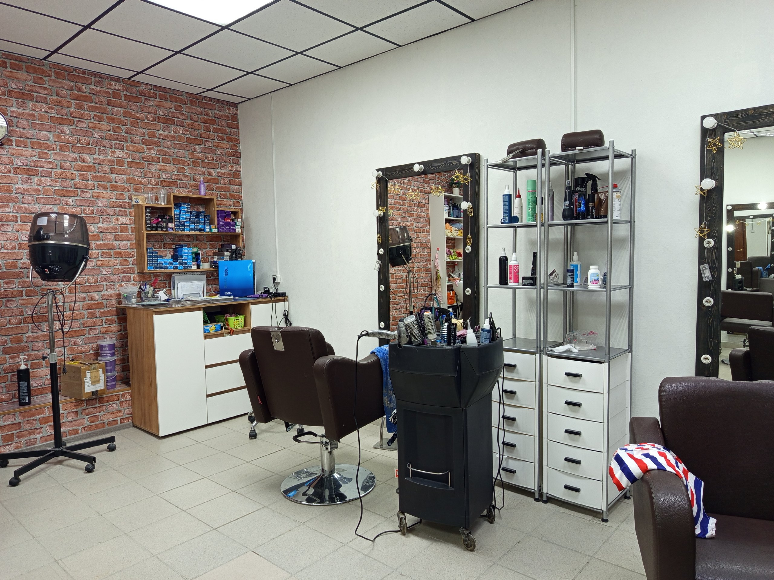 Жителям Коми посоветовали, на что стоит обратить внимание при посещении салона красоты