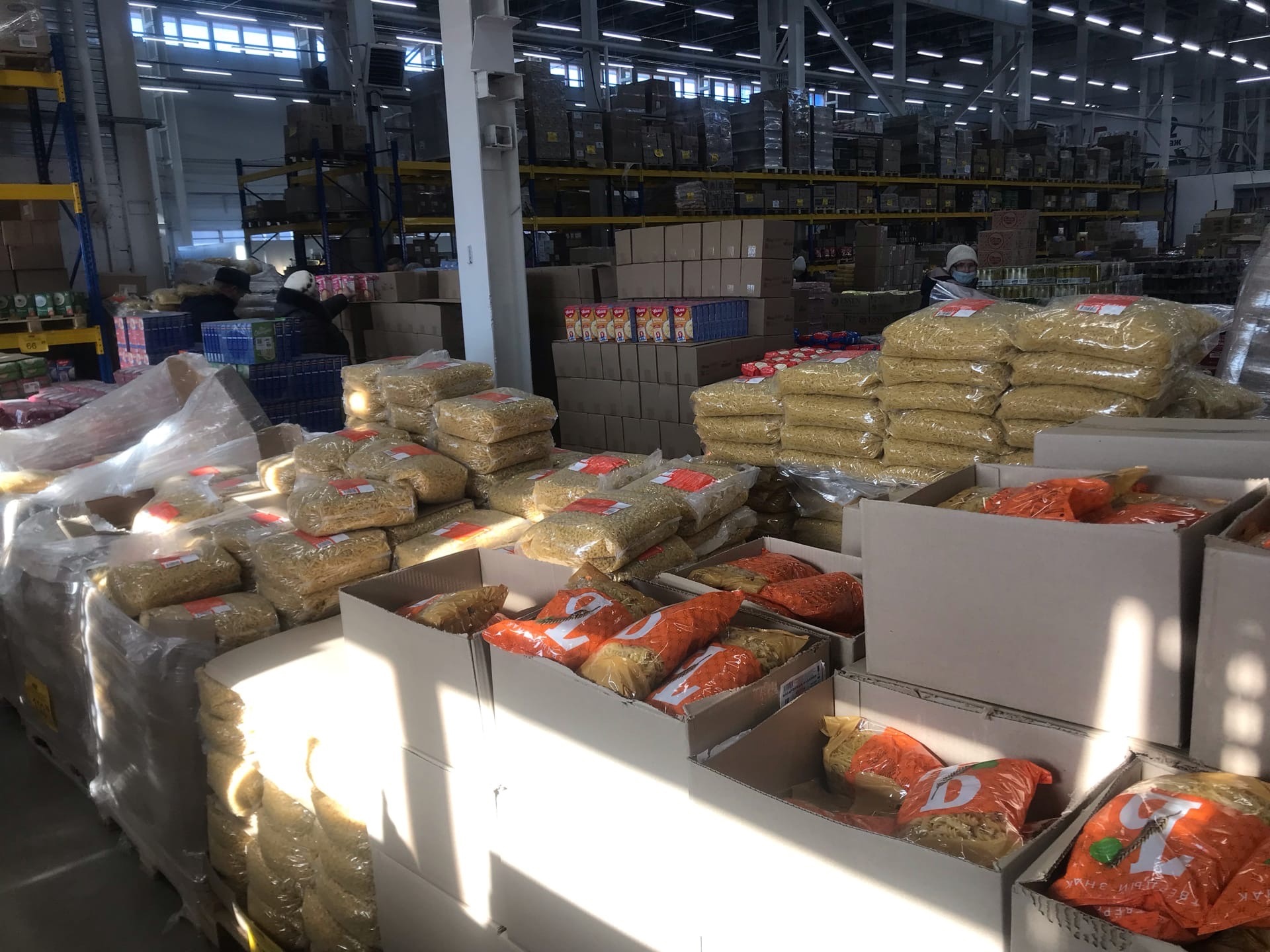 "Это все подделка или нет?" Чем отличаются продукты в "Светофоре" от других магазинов и почему они дешевле