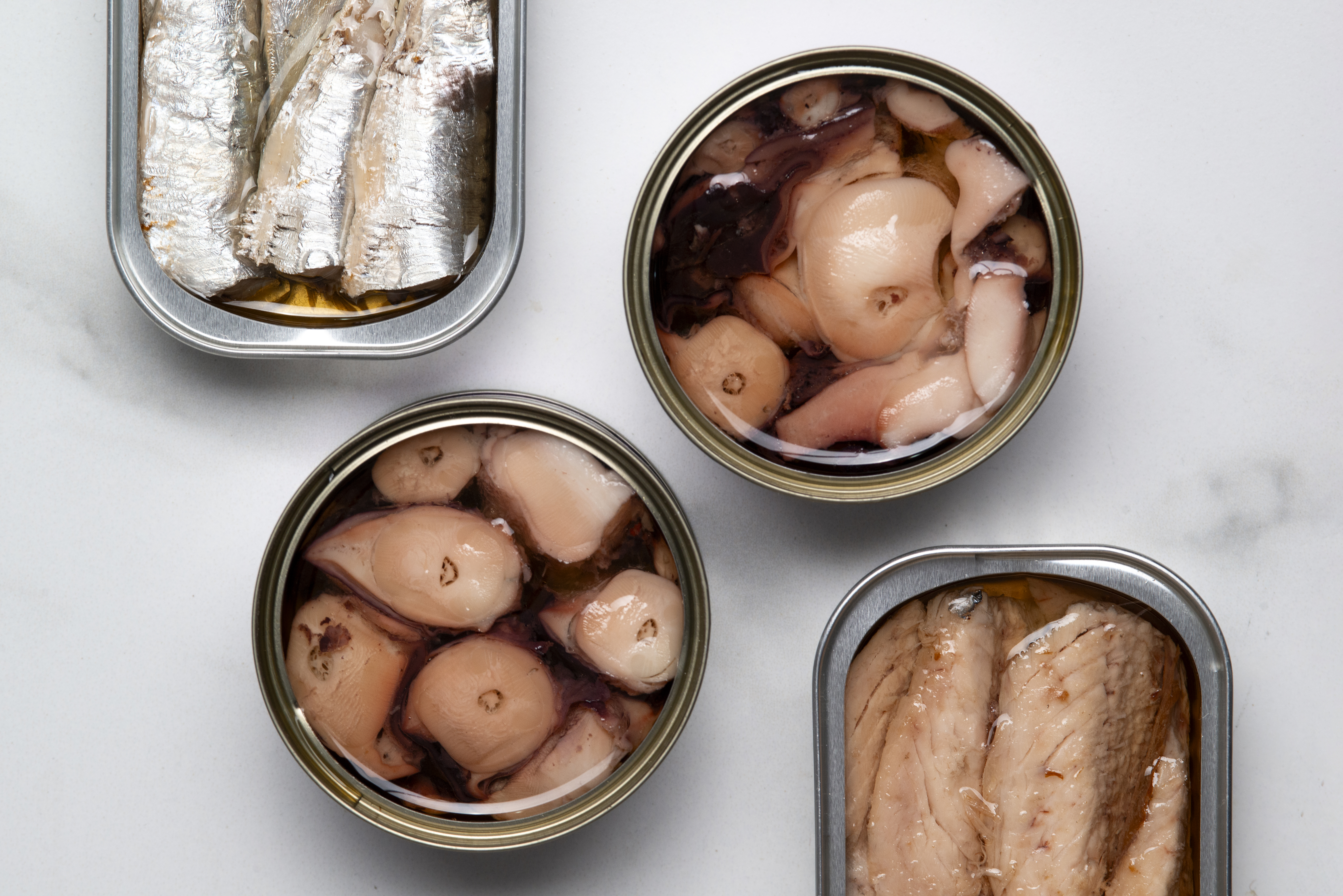 Сардины под прицелом: Роскачество проверило популярные консервы – какие бренды выдержали экзамен