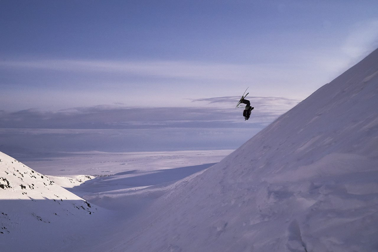 Немецкие лыжники-экстремалы сняли сумасшедшее видео на снежных просторах Коми (видео)