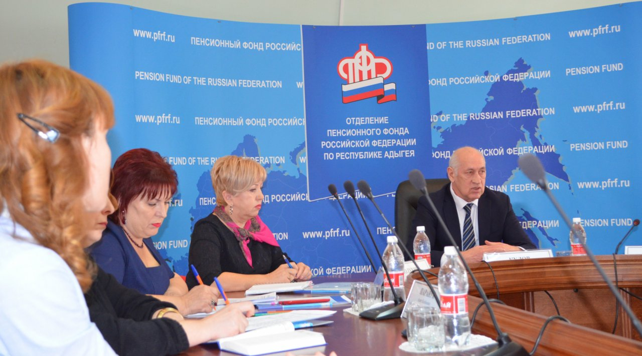 В Пенсионном фонде рассказали, будут ли оцифровывать трудовые книжки сыктывкарцев