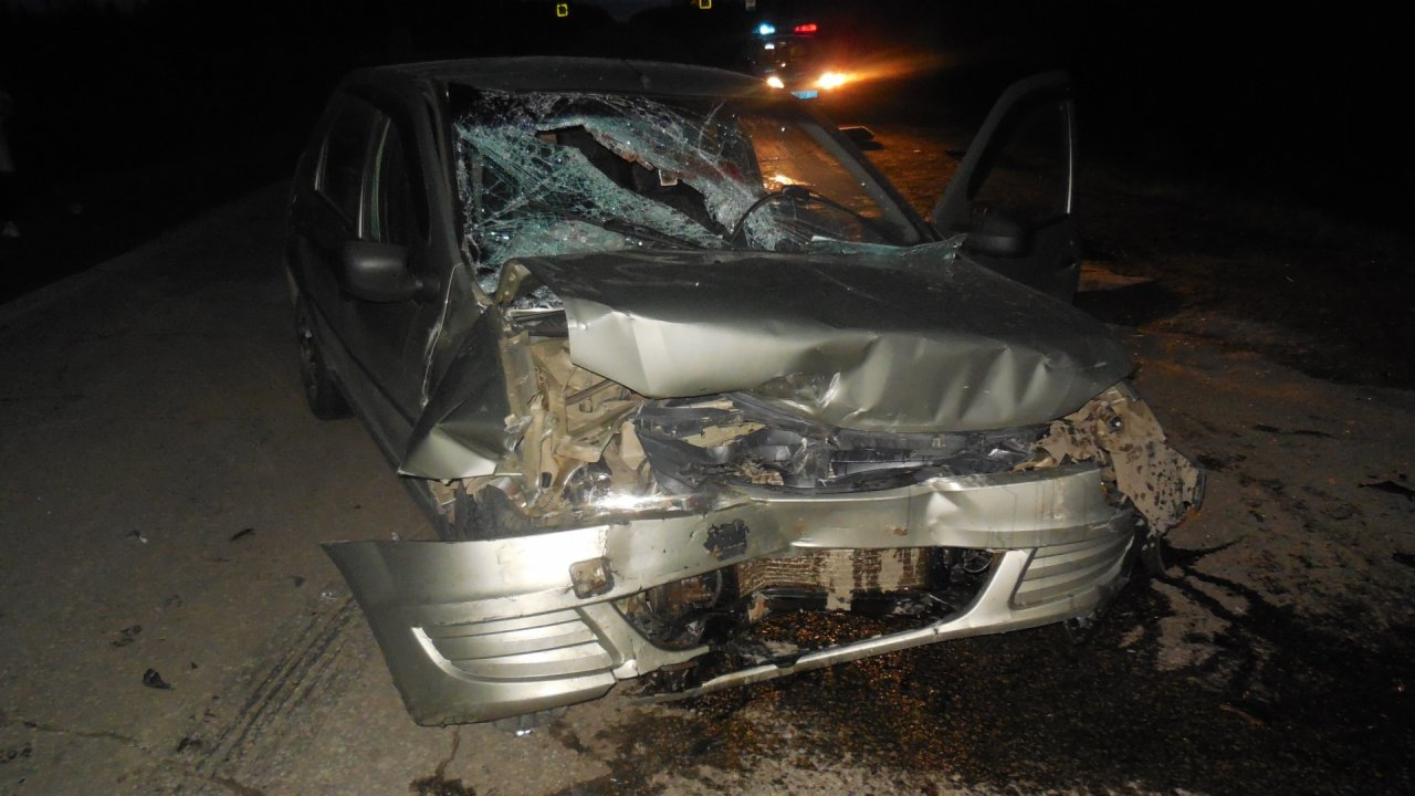 В Коми на трассе столкнулись «Рено» и «КИА», два человека в больнице