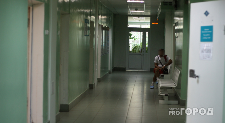 В Сыктывкар доставили женщину, которая случайно подожгла себя сигаретой