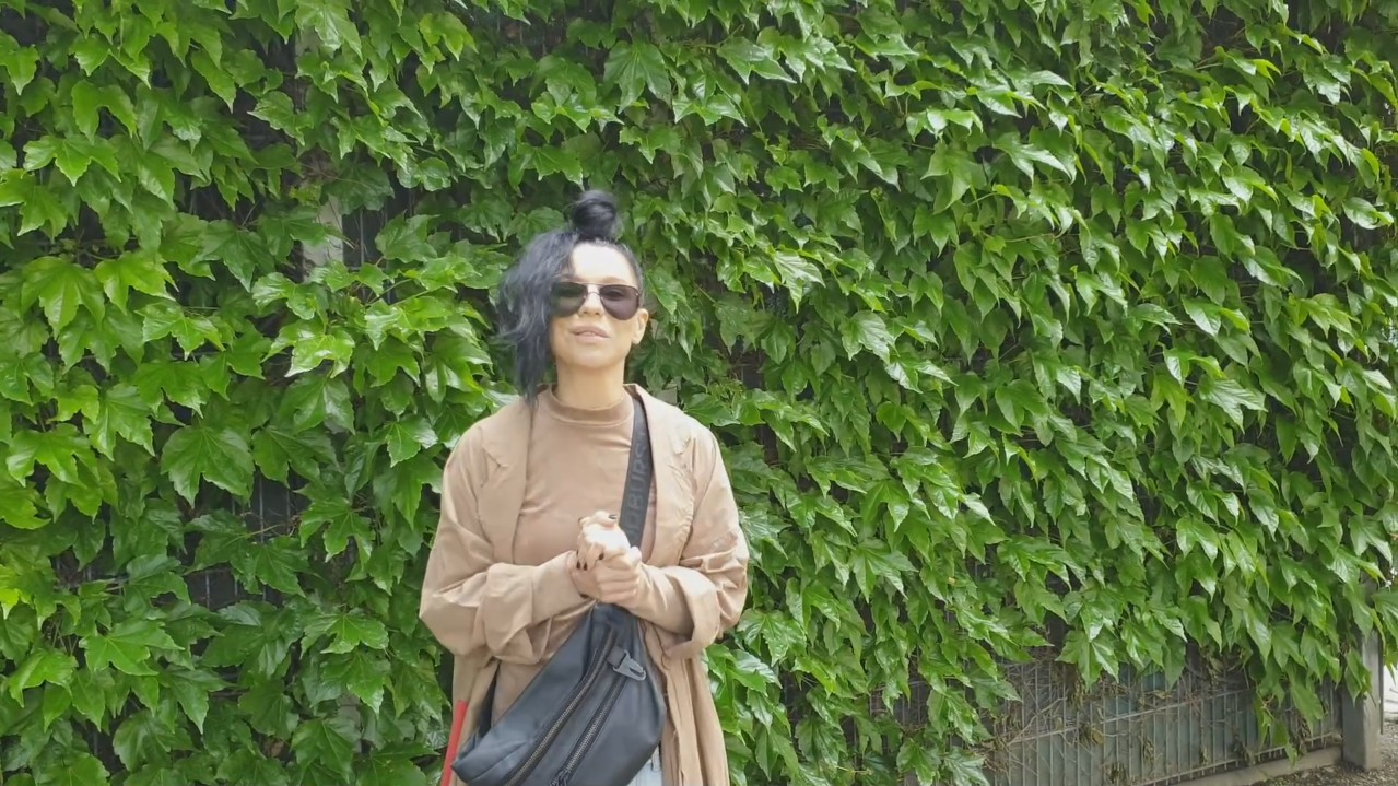 «Споем, обнимемся и поулыбаемся»: певица Елка записала видеоприглашение для сыктывкарцев