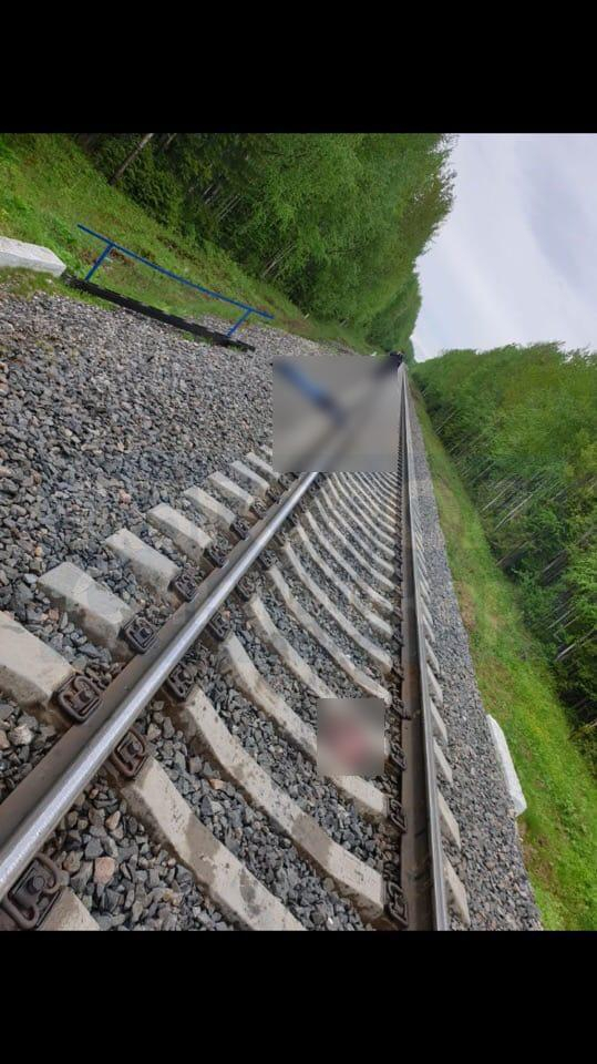 Появились фото с места происшествия в Сыктывкаре, где поезд сбил подростка