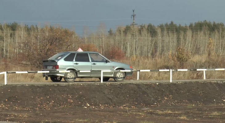 Стало известно, сколько водителей Коми сдают «город» с первого раза