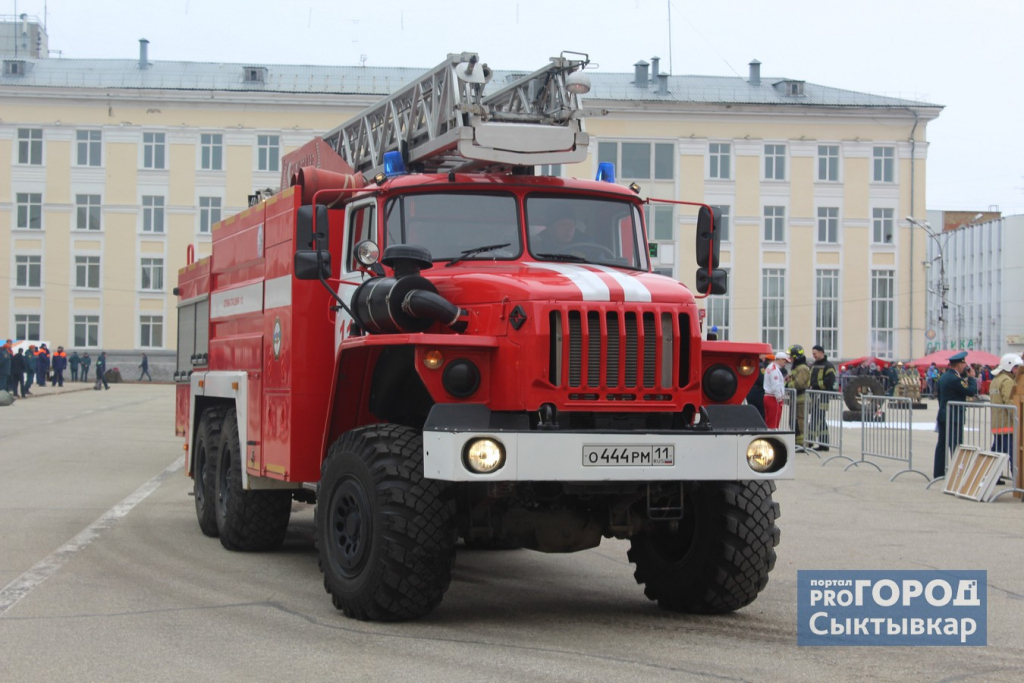 В Сыктывкаре неизвестные спалили «Ладу»