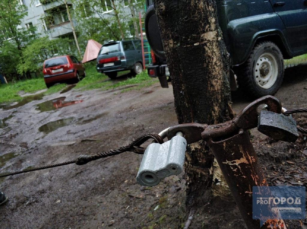 Житель Коми, место которого заняли на парковке, позвал на помощь полицию