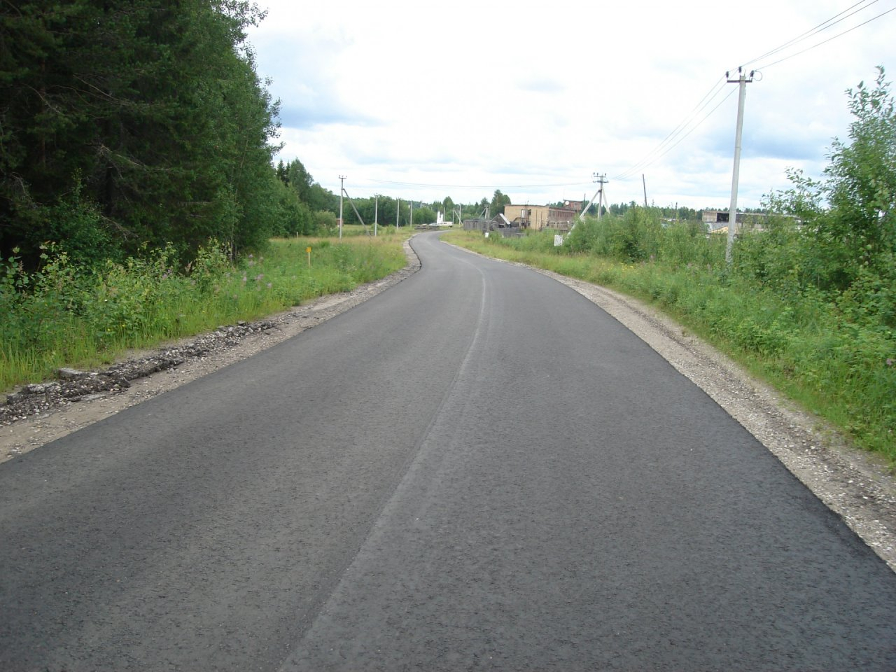 Стала известна личность человека, которого нашли на трассе в Коми