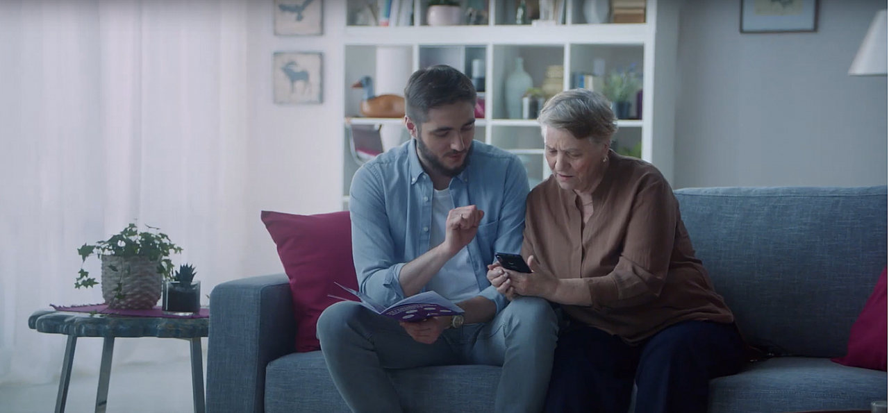 Лайфхак от Теlе2: как перевести бабушку в интернет