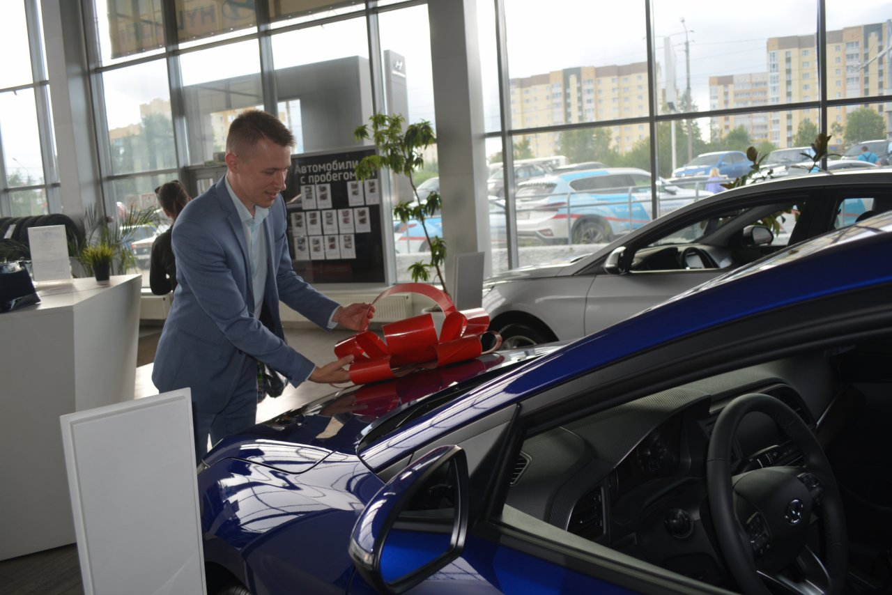 Сыктывкарцы радуются как дети: что им дарят в городском автоцентре?