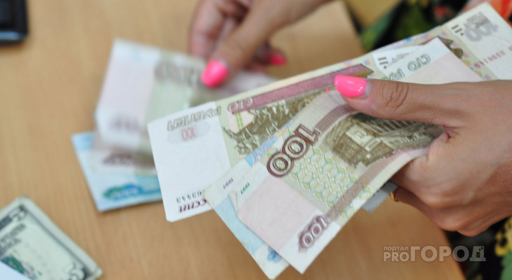 «Чашка кофе стоит дороже»: российские чиновники пожаловались на низкие командировочные