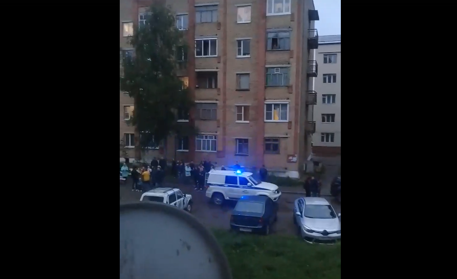 В Коми неизвестные «заминировали» пятиэтажный дом (видео)