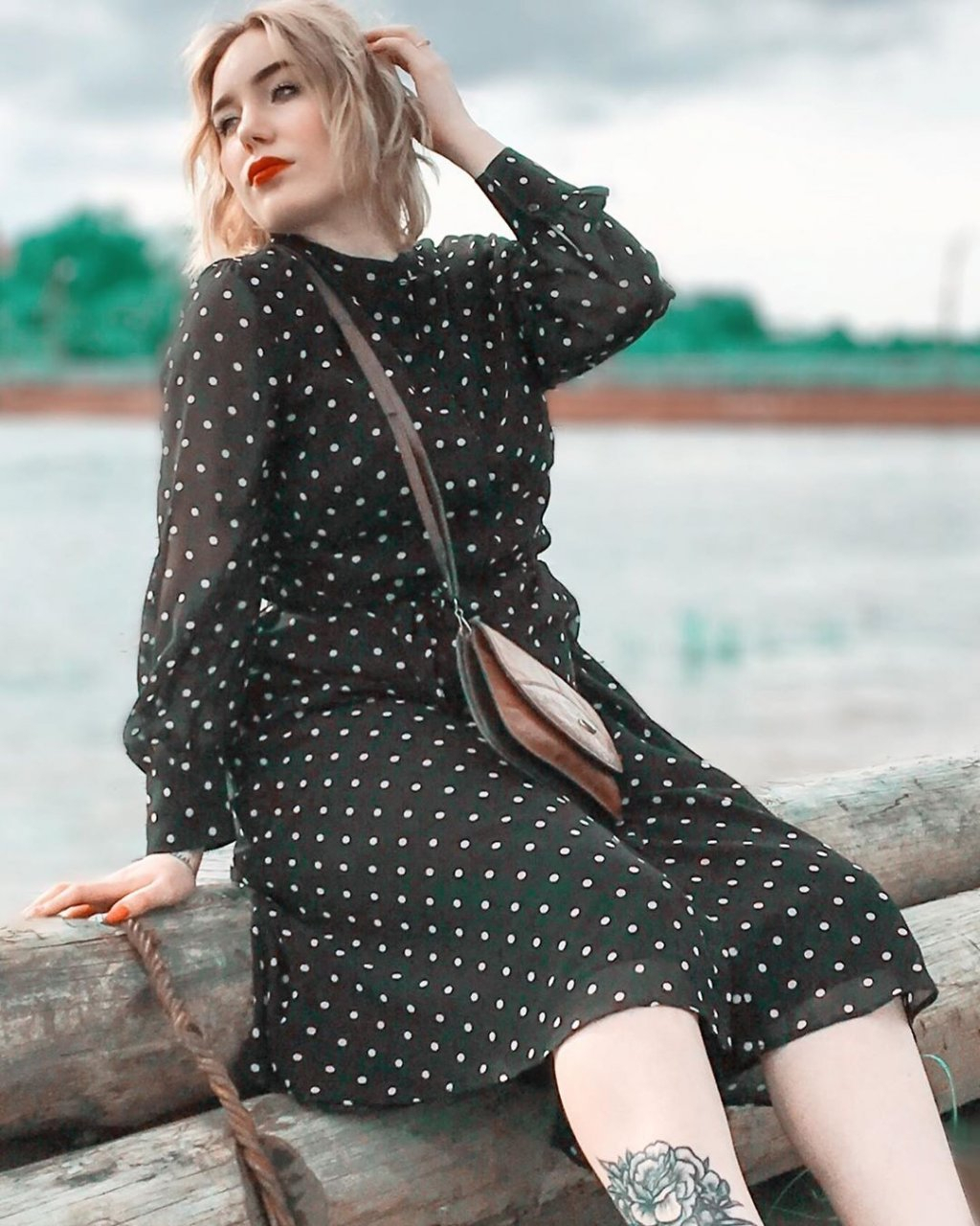 Южные косички, венок из роз и полевые цветы: 8 лучших фото сыктывкарок из Instagram