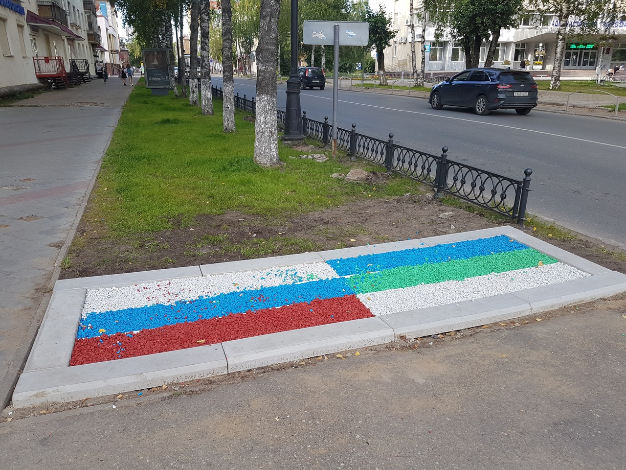 «Влепили неведомую штуку»: сыктывкарец раскритиковал новый арт-объект в центре города