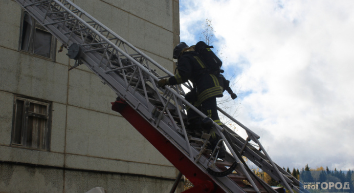 Жителей Коми попросили не пугаться вооруженных людей на улицах