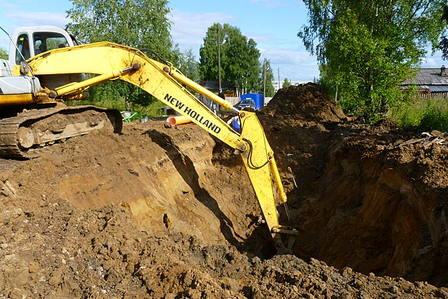 В Сыктывкаре меняют ливневую канализацию на самой «подводной» улице города (фото)