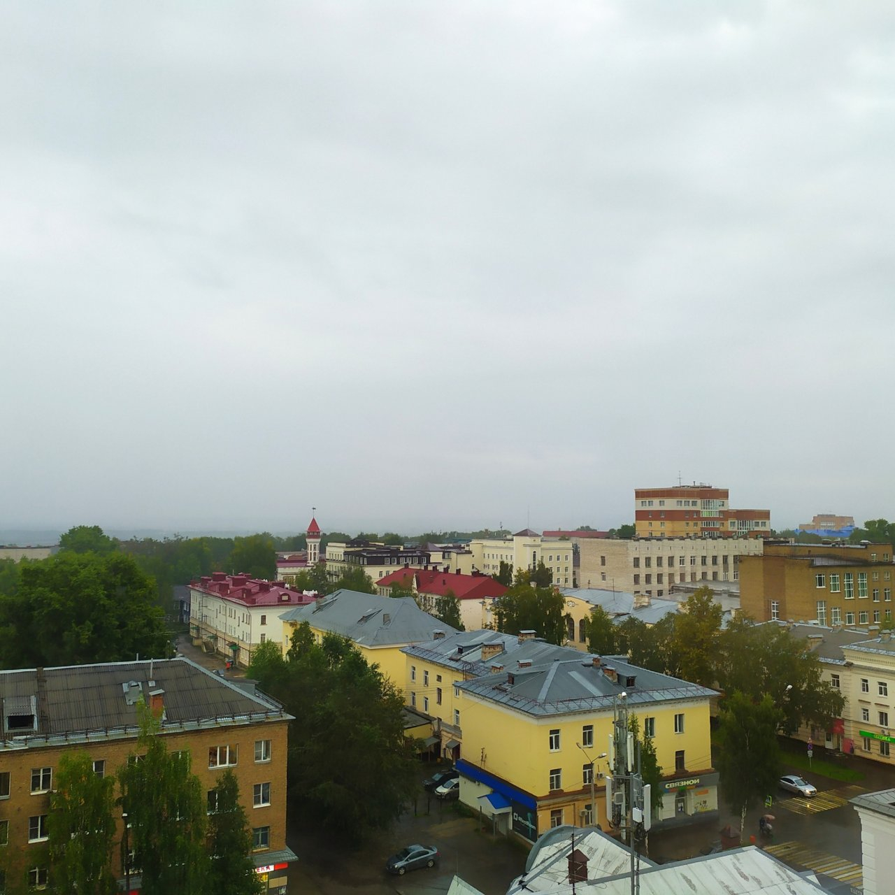 Фото дня: старый Сыктывкар под пасмурным небом