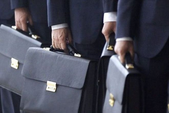 Сыктывкарцы о повышении зарплат чиновникам: «Прививки от жадности ещё не изобрели?»