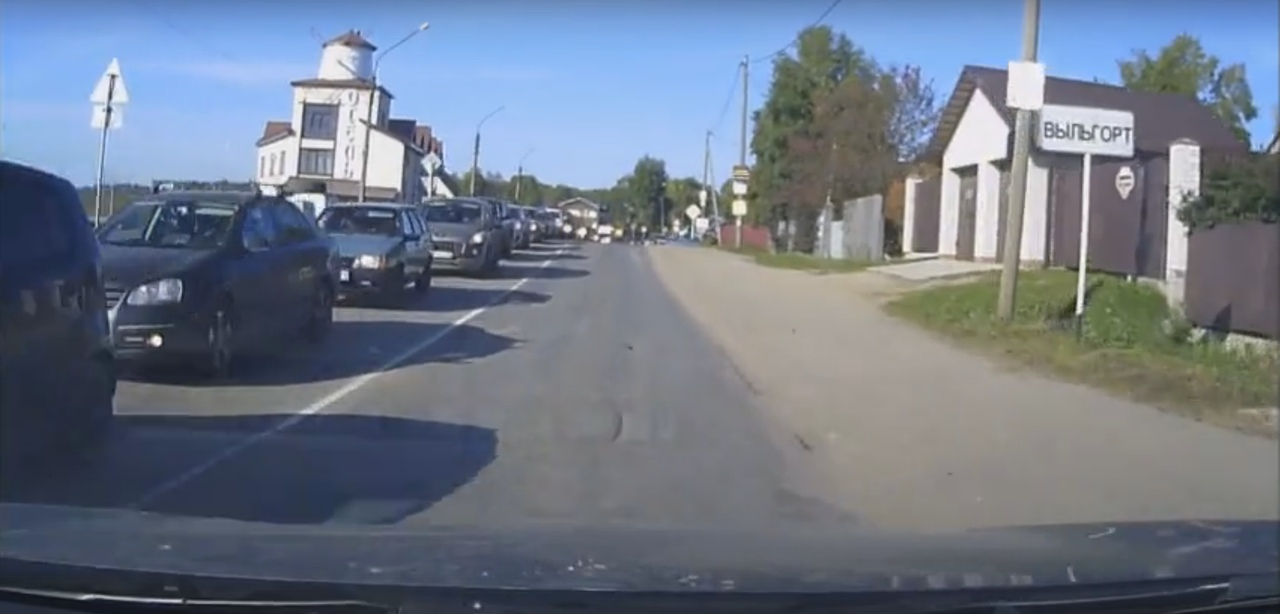 Под Сыктывкаром починят светофор, из-за которого стоят огромные пробки