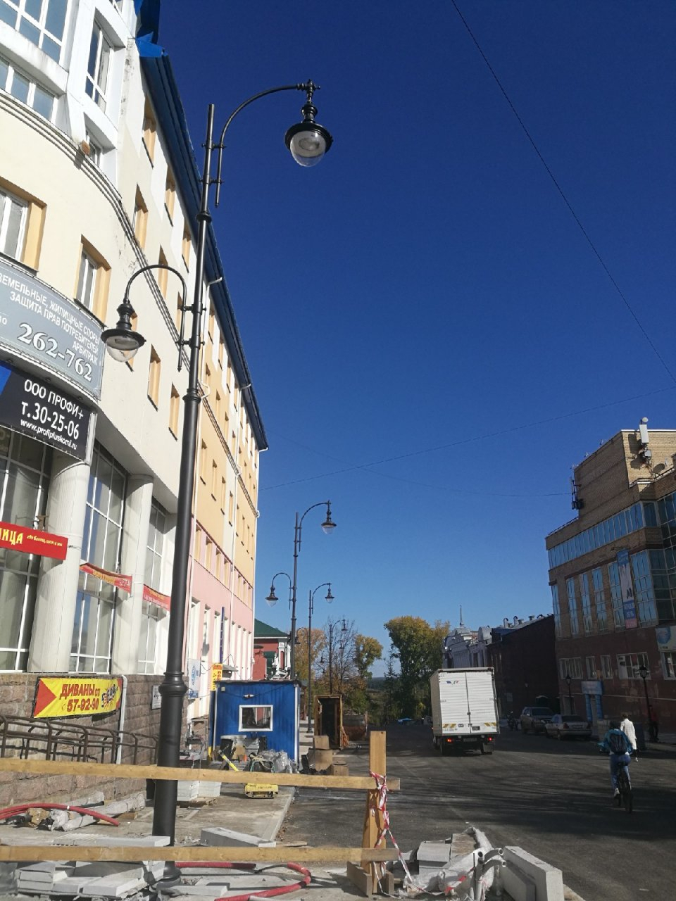 В центре Сыктывкара установили винтажные фонари