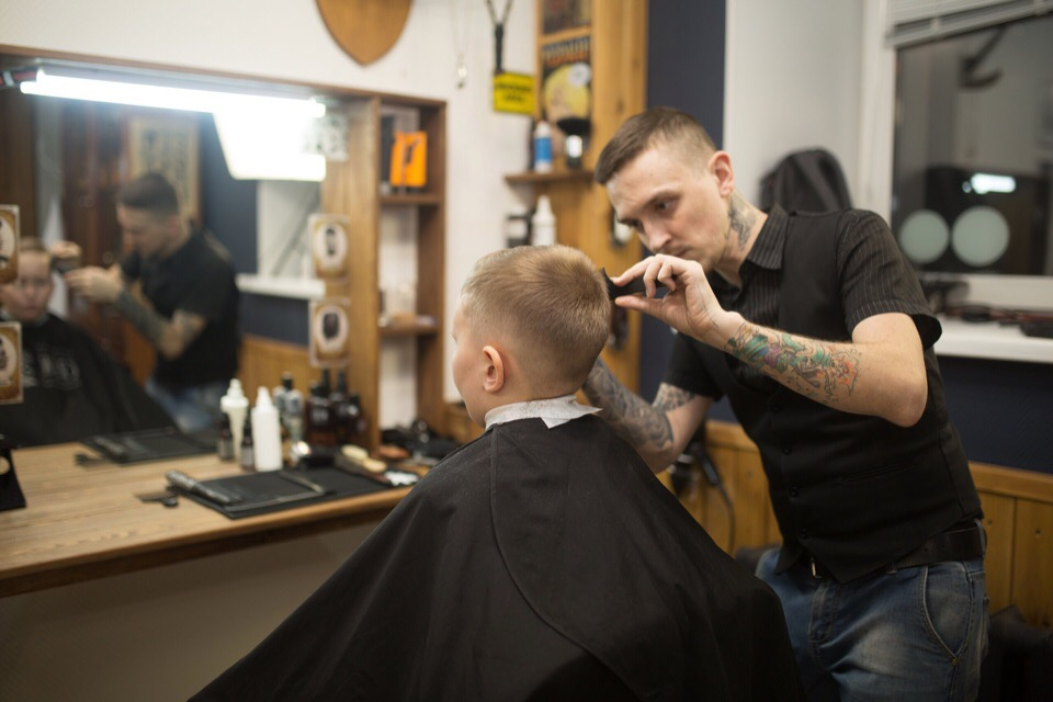 «Дважды пришлось спасать людей!»: сыктывкарские парикмахеры рассказали о своей работе