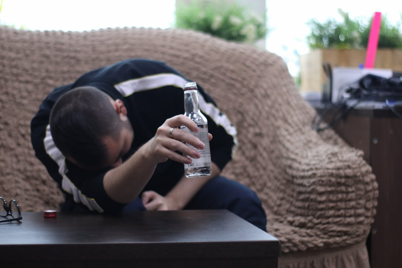 «Мой путь всегда лежал через алкомаркет»: сыктывкарцы рассказали, почему бросили пить