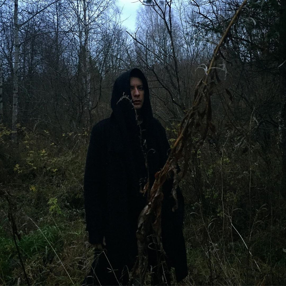 Колдун из Сыктывкара перед новой серией «Битвы экстрасенсов» искал силу в лесу