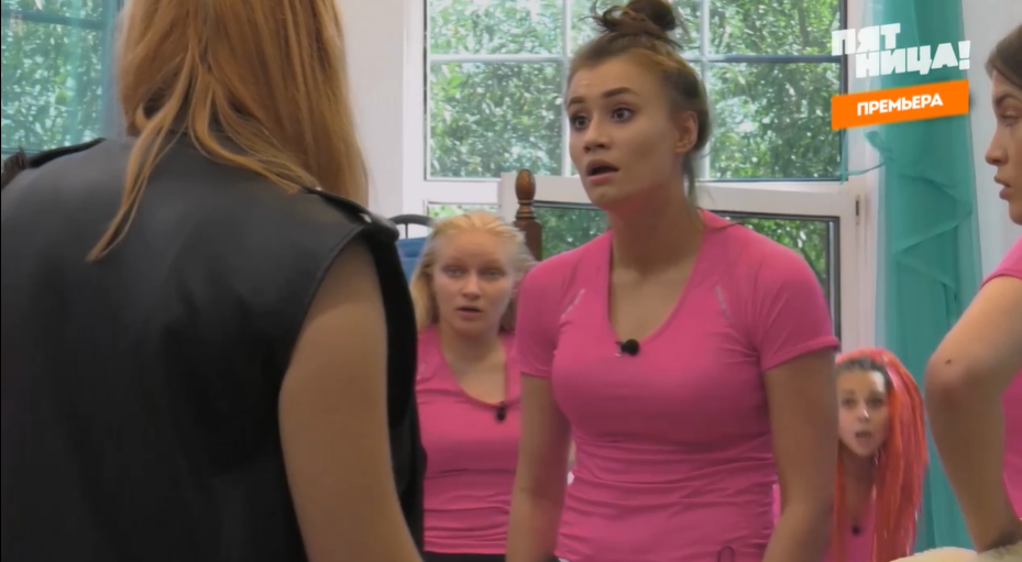 «Пацанка» из Коми таскала девушку за волосы и обматерила посетителей отеля