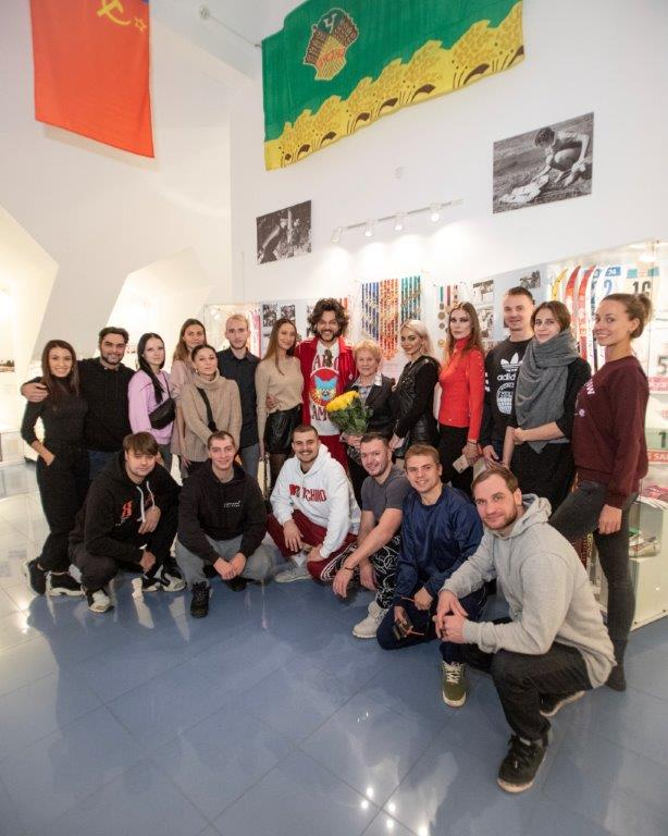 Филипп Киркоров познакомился с легендарной лыжницей из Коми Раисой Сметаниной