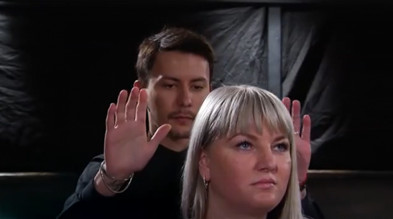 Фанатки про сыктывкарского колдуна в «Битве экстрасенсов»: «Кудрат по-особенному смотрит»