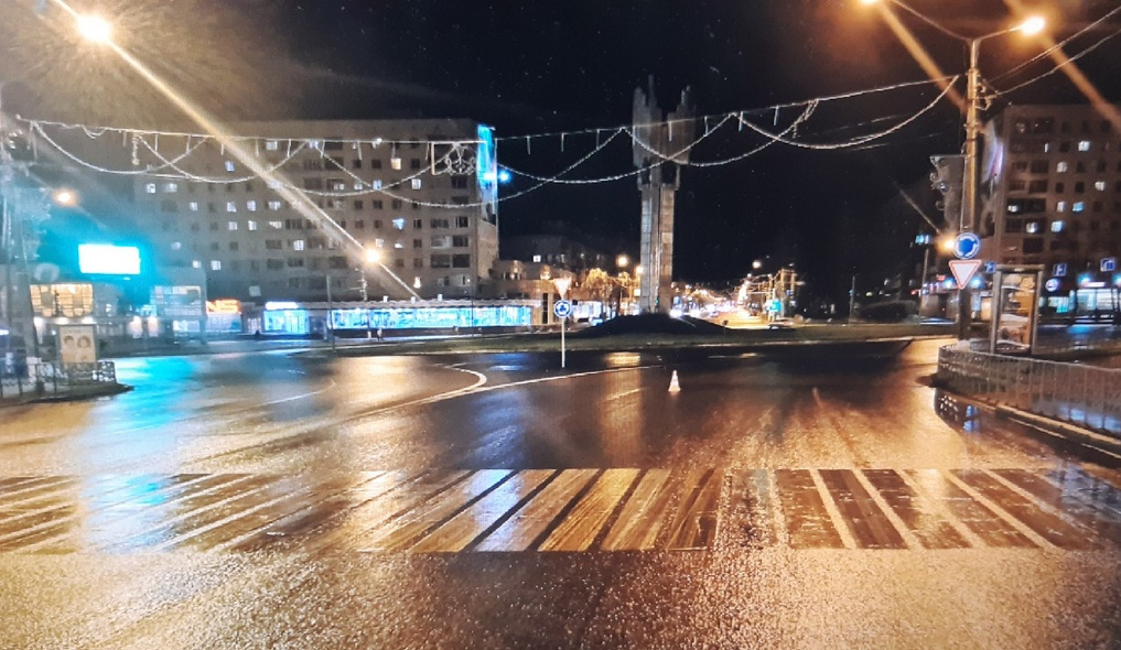 В сыктывкарском автобусе женщина сломала ребра, а пенсионерка получила сотрясение