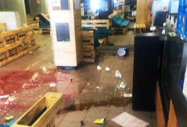 Понадкусывал шоколад на 10 тысяч: пьяный житель Коми устроил дебош в кафе