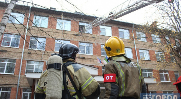 В Коми на пожаре в частном доме сгорела женщина