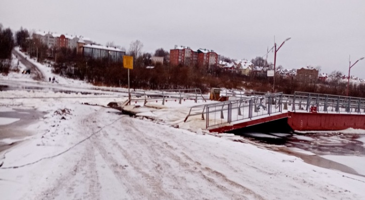 В Сыктывкаре вернули на место мост к Заречью