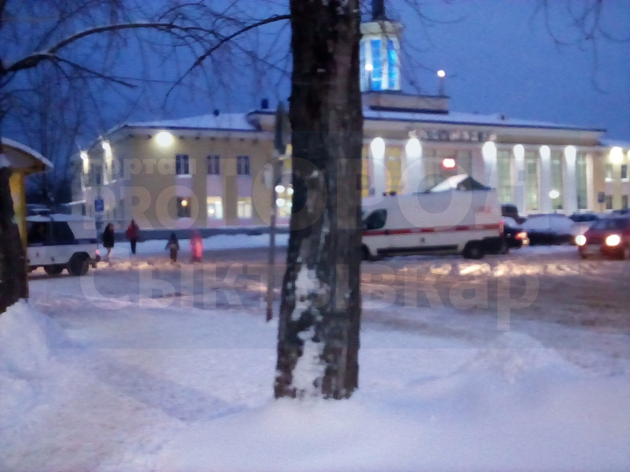 В Сыктывкаре срочно эвакуировали железнодорожный вокзал