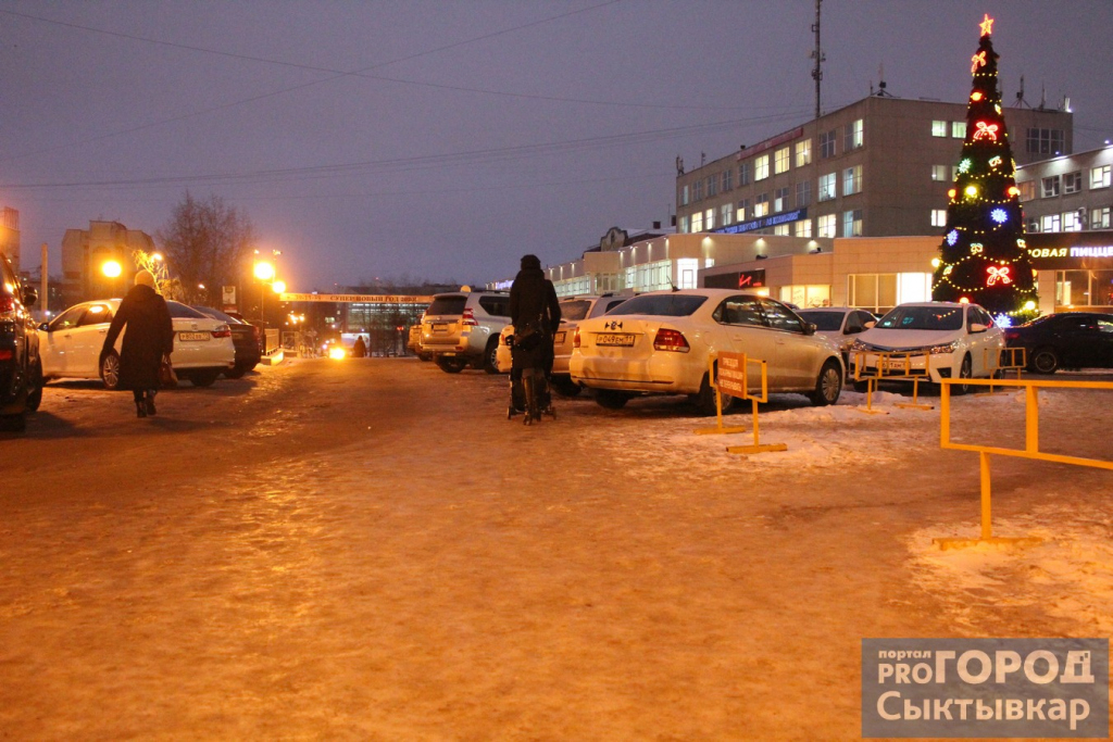 В скорой рассказали, сколько сыктыкарцев получили травмы на скользких тротуарах