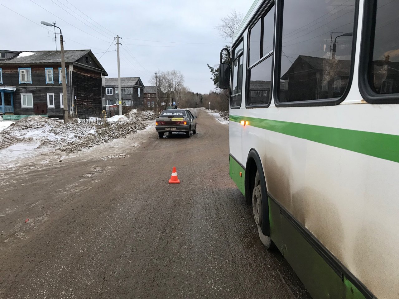 В Сыктывкаре женщина-водитель сбила 12-летнего школьника