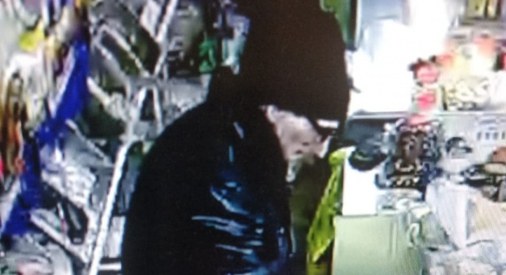 Ухтинку, которую порезали ножом в магазине, не перевезли в Сыктывкар из-за погоды