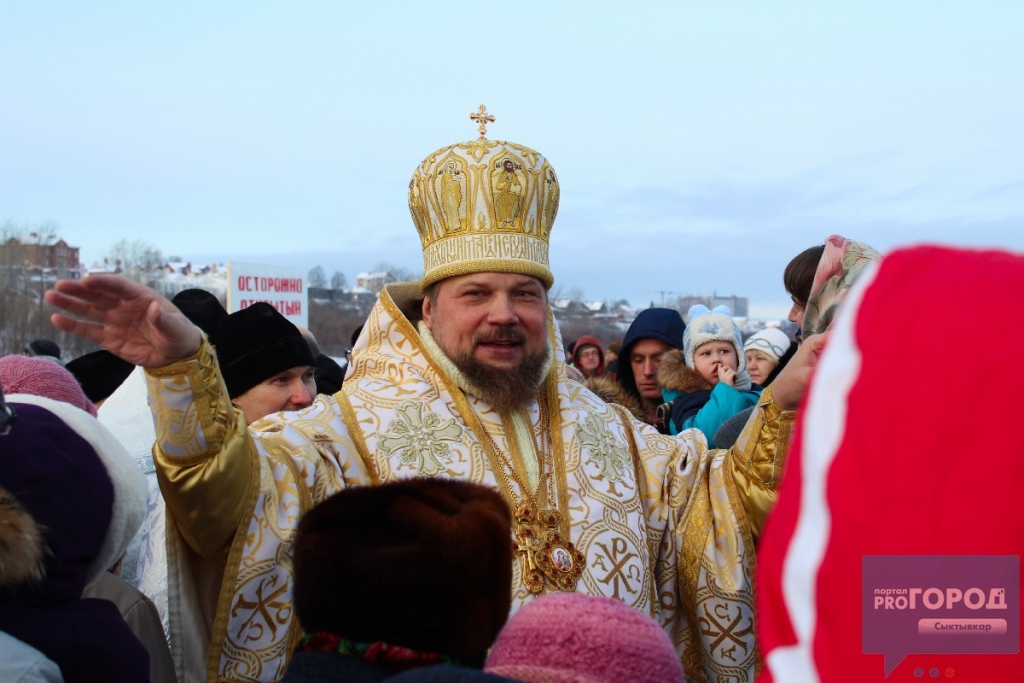 Архиепископ Питирим рассказал, зачем сыктывкарцам купаться в проруби на Крещение