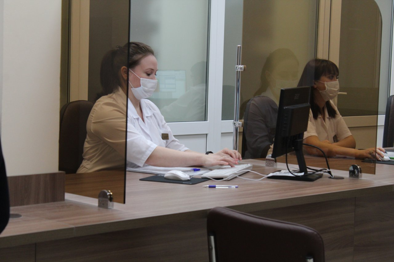 Электронная очередь и call-центр: регистратура сыктывкарской поликлиники стала комфортнее (фото)